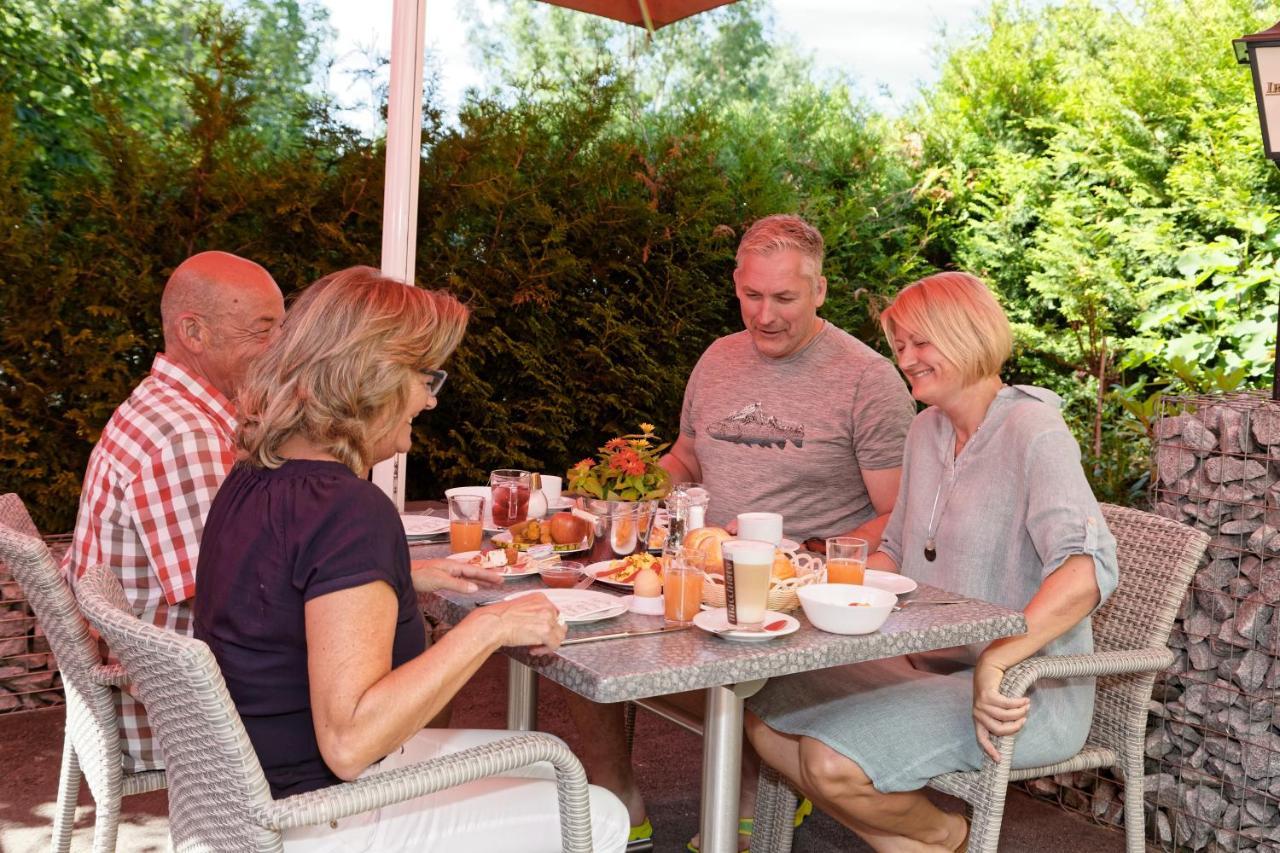 Wellnesshotel Deine Auszeit, Adults Only Achslach Esterno foto