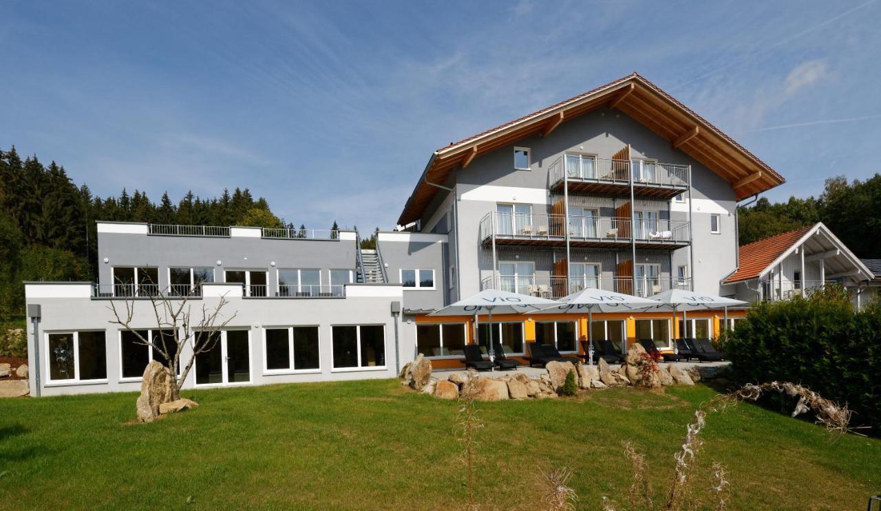 Wellnesshotel Deine Auszeit, Adults Only Achslach Esterno foto