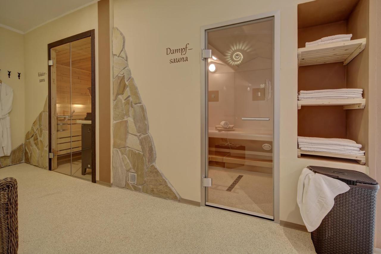 Wellnesshotel Deine Auszeit, Adults Only Achslach Esterno foto