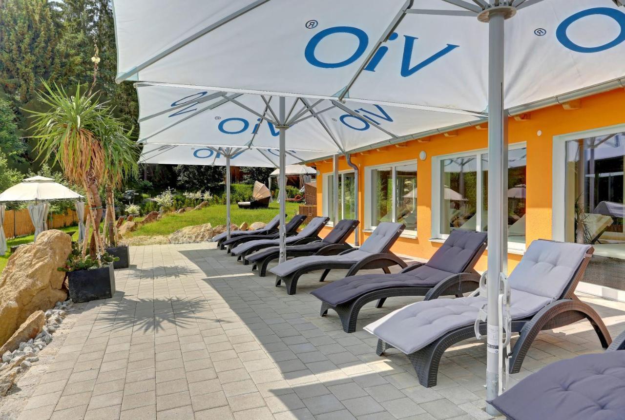 Wellnesshotel Deine Auszeit, Adults Only Achslach Esterno foto