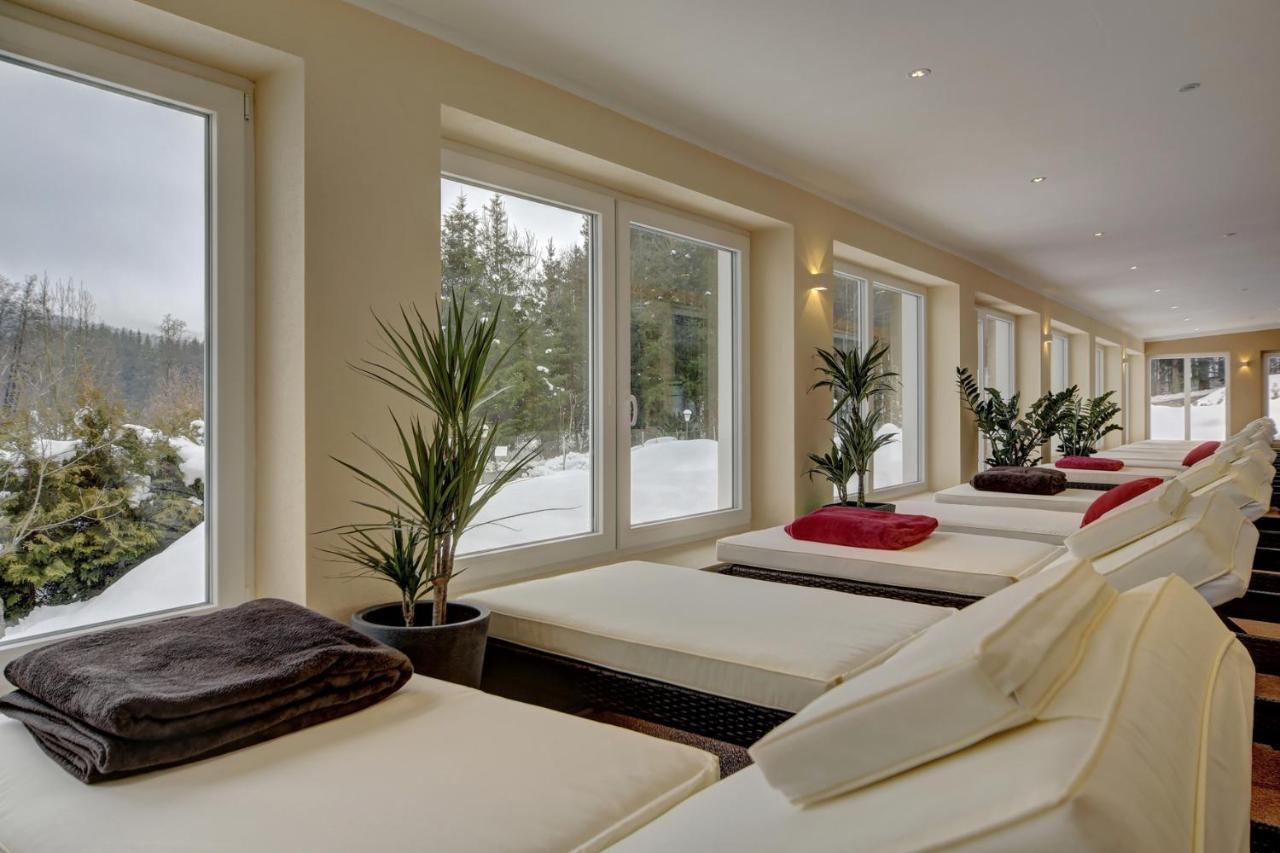 Wellnesshotel Deine Auszeit, Adults Only Achslach Esterno foto