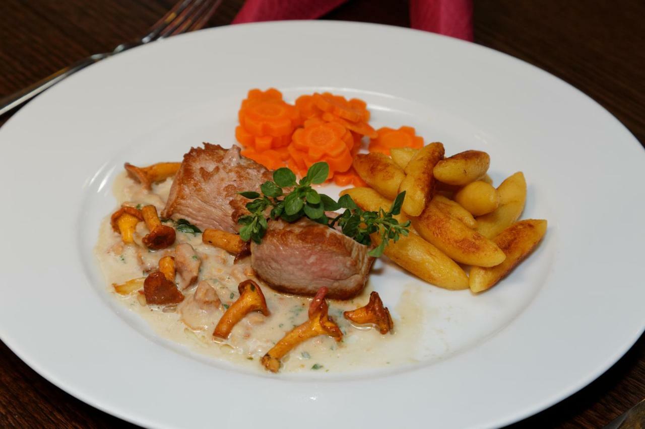 Wellnesshotel Deine Auszeit, Adults Only Achslach Esterno foto