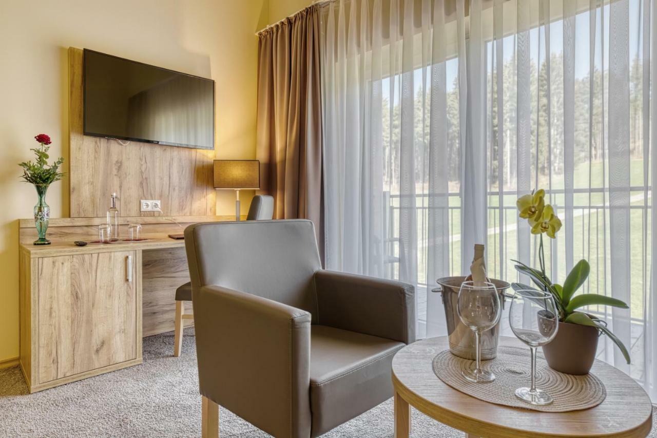 Wellnesshotel Deine Auszeit, Adults Only Achslach Esterno foto