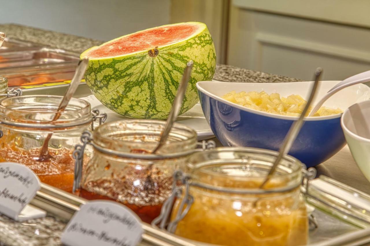 Wellnesshotel Deine Auszeit, Adults Only Achslach Esterno foto