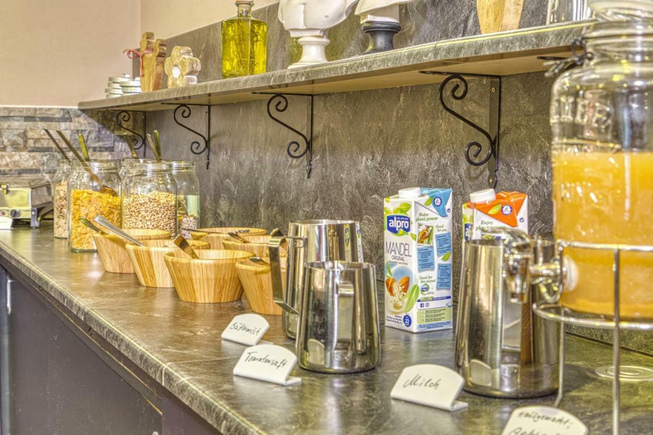 Wellnesshotel Deine Auszeit, Adults Only Achslach Esterno foto