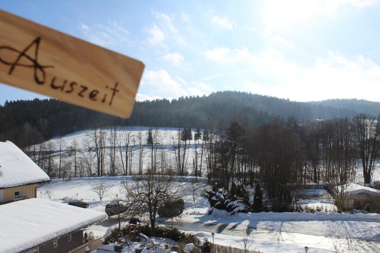 Wellnesshotel Deine Auszeit, Adults Only Achslach Esterno foto